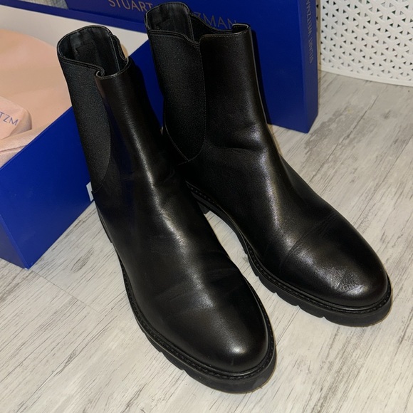 Stuart Weizman Chelsea bootie, Black, size 11B, with box. - Picture 5 of 8